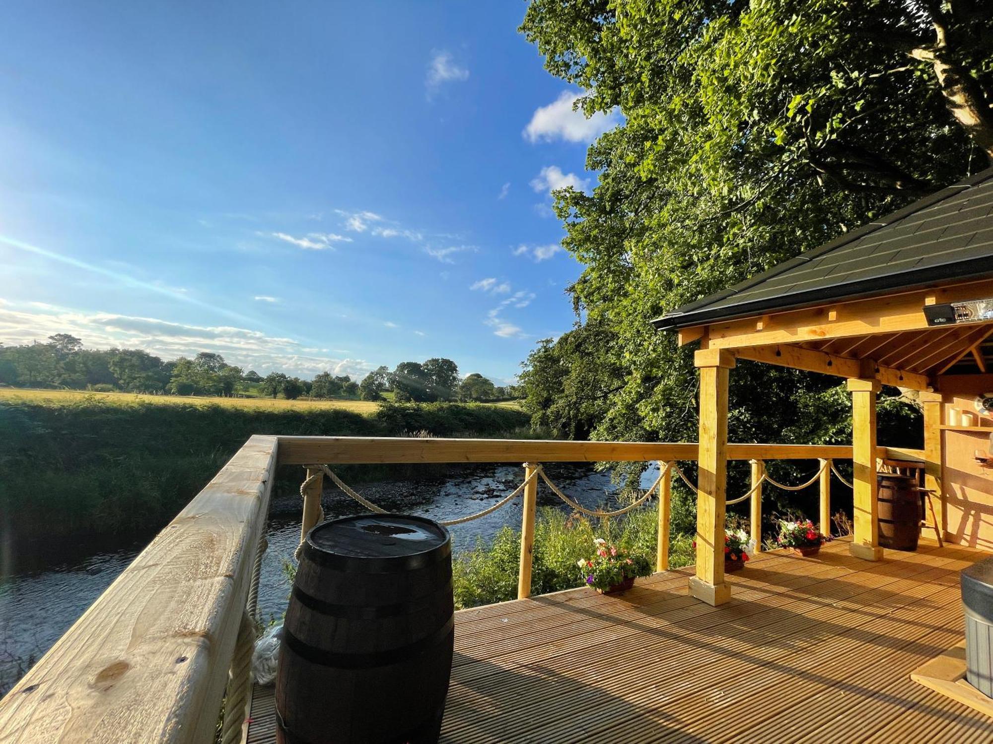 Luxury Accommodation In County Antrim With Riverside Hot Tub Kells Exterior foto